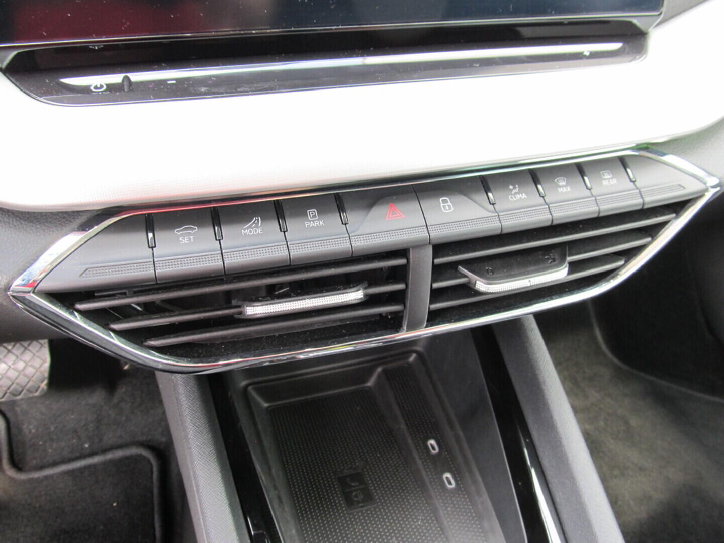 O619V07076_25.webp_OCTAVIA Style 2.0 TDI 110 kW automat, DPH