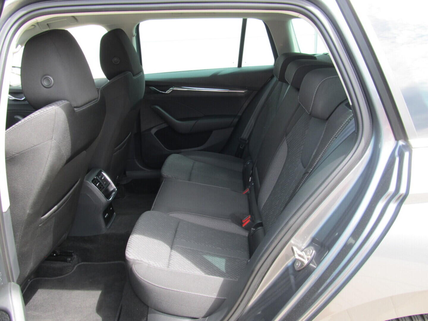O619V07076_27.webp_OCTAVIA Style 2.0 TDI 110 kW automat, DPH