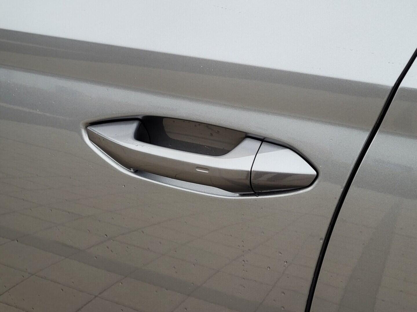 O619V07076_33.webp_OCTAVIA Style 2.0 TDI 110 kW automat, DPH