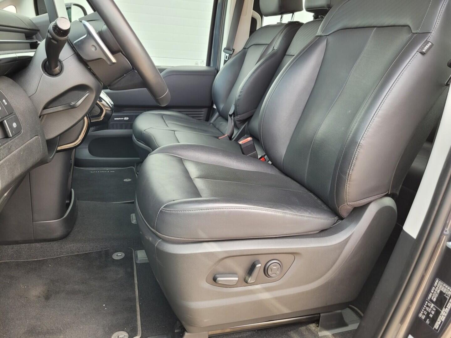 O619V07078_39.webp_STARIA Style Premium  2.2 CR 130 kW automat, DPH