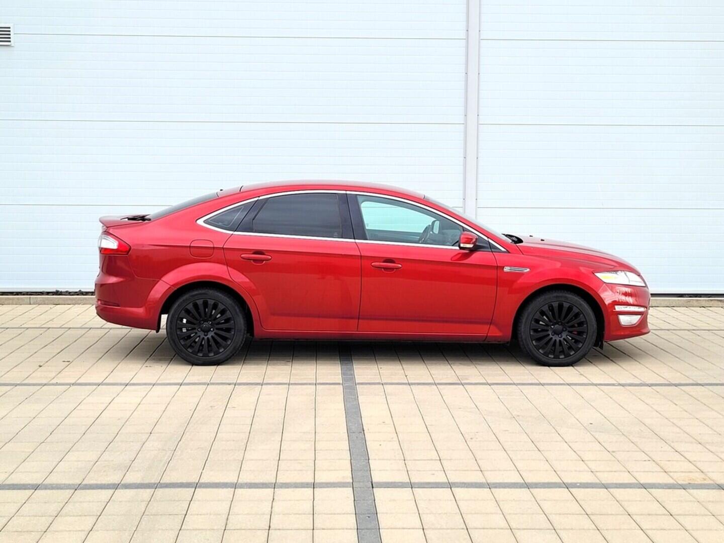 O619V07081_13.webp_MONDEO Titanium 1.6 EcoBoost 118 kW manuál