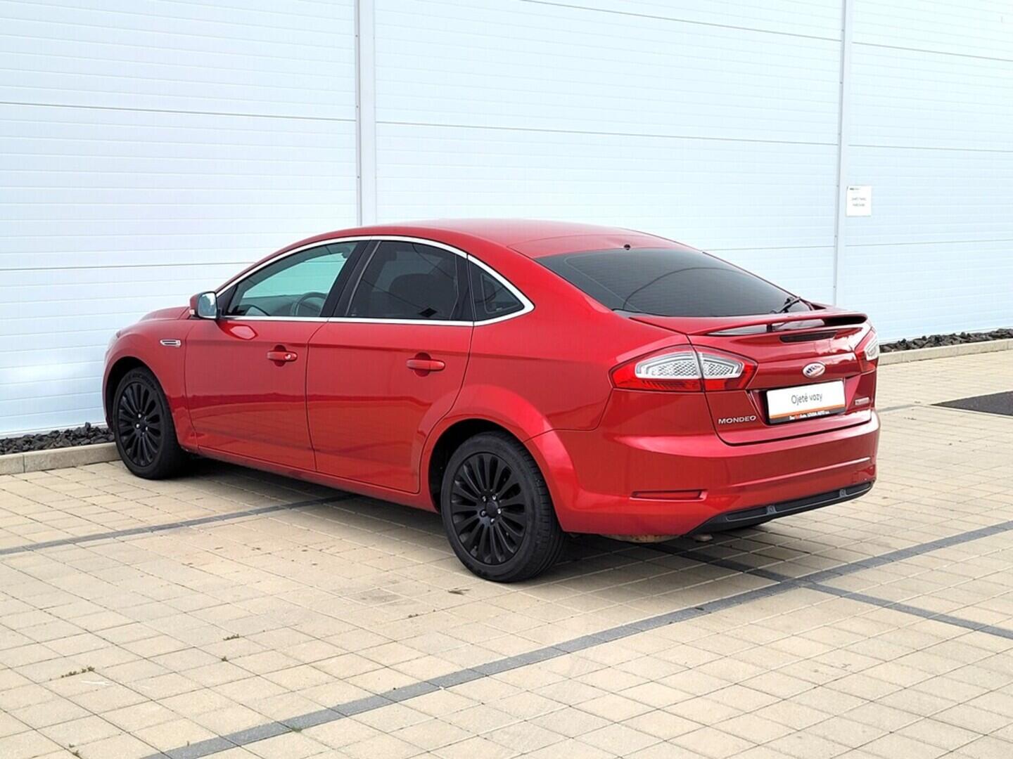 O619V07081_16.webp_MONDEO Titanium 1.6 EcoBoost 118 kW manuál