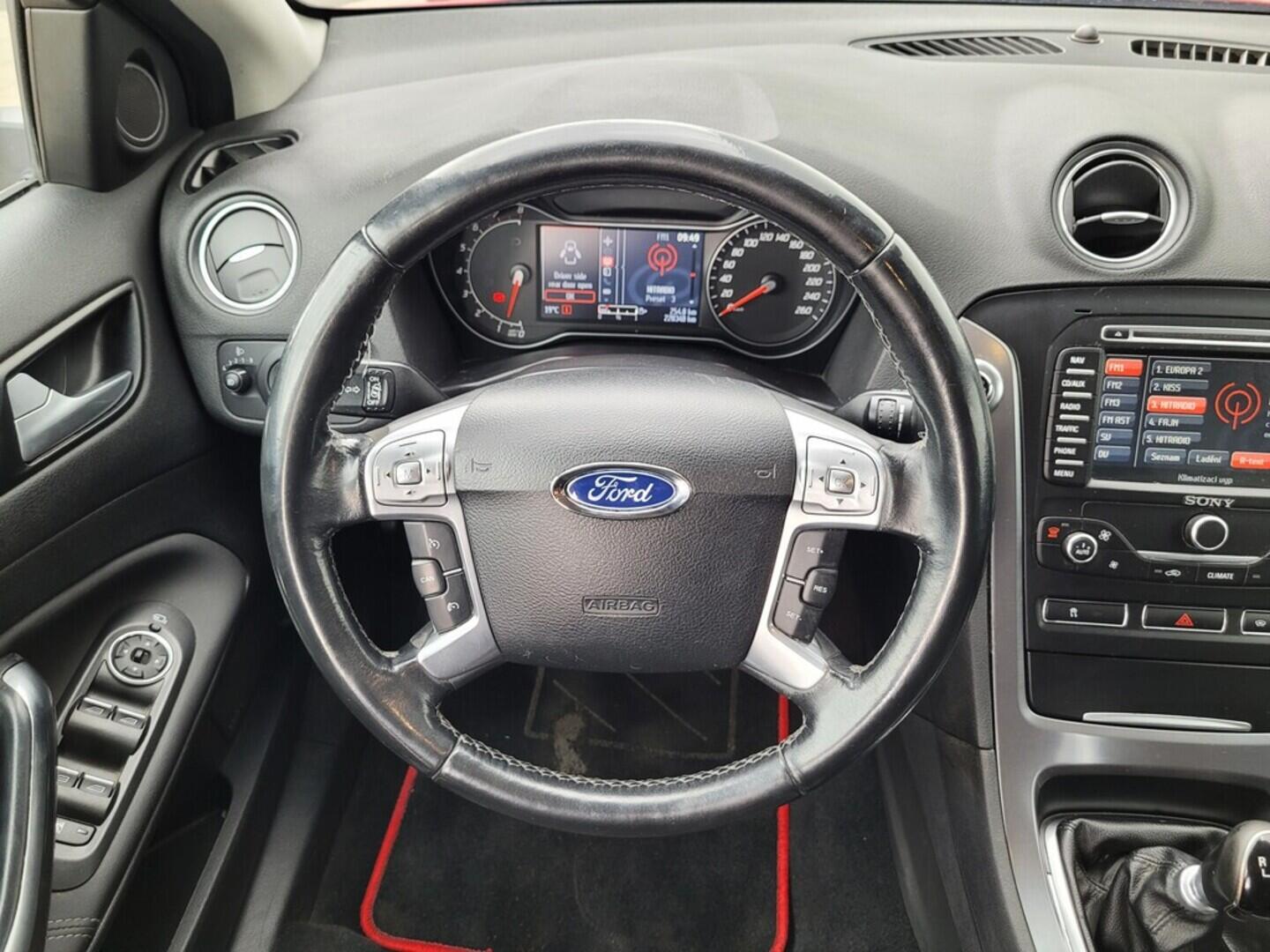 O619V07081_20.webp_MONDEO Titanium 1.6 EcoBoost 118 kW manuál