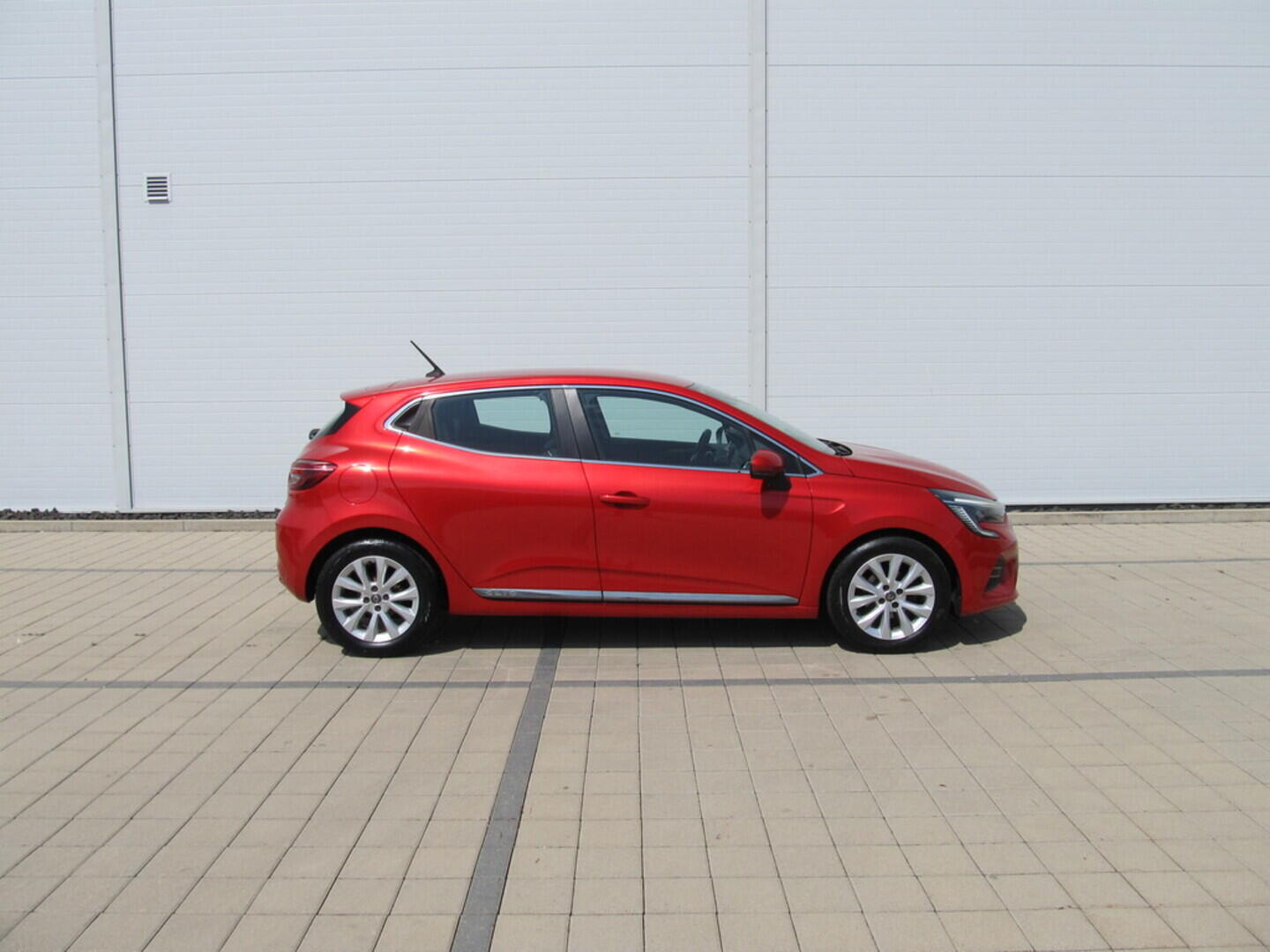 O619V07082_16.webp_CLIO Intens 1.0 TCe 74 kW manuál
