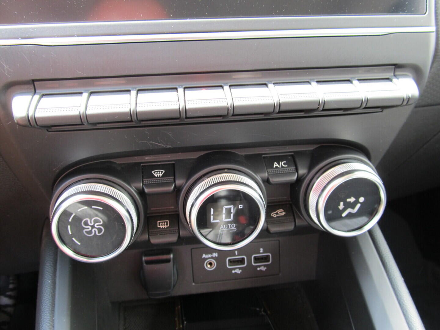 O619V07082_25.webp_CLIO Intens 1.0 TCe 74 kW manuál