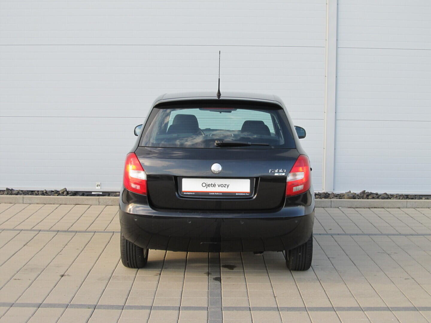 O619V07090_17.webp_FABIA Elegance 1.4 16V 63 kW manuál