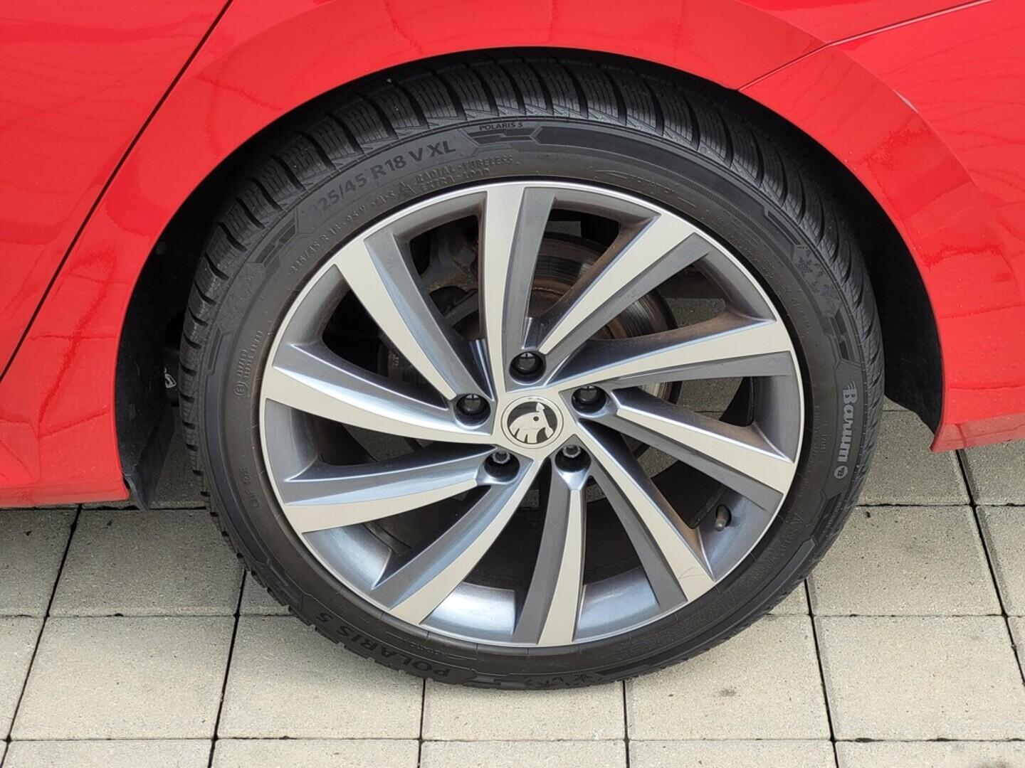 O619V07094_47.webp_OCTAVIA Style 2.0 TDI 110 kW automat, DPH