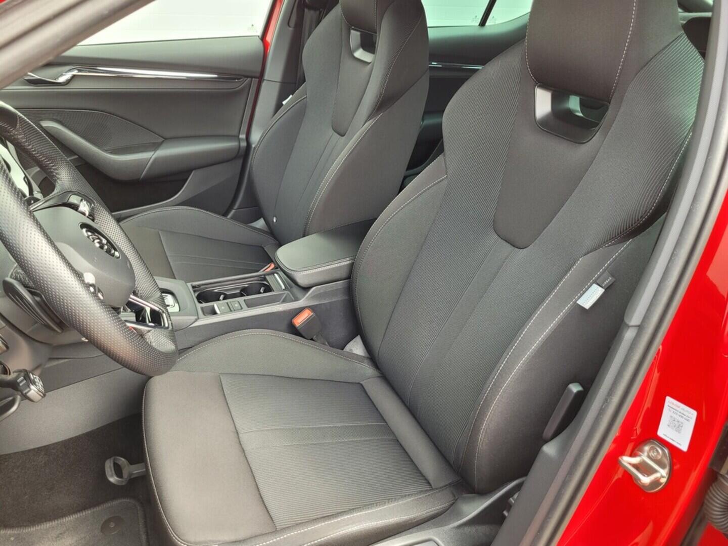 O619V07094_58.webp_OCTAVIA Style 2.0 TDI 110 kW automat, DPH