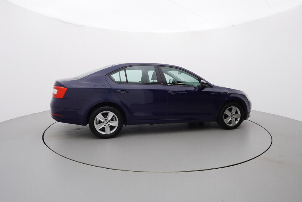 O619V07107_15.webp_OCTAVIA Ambition 1.6 TDI 85 kW automat, DPH