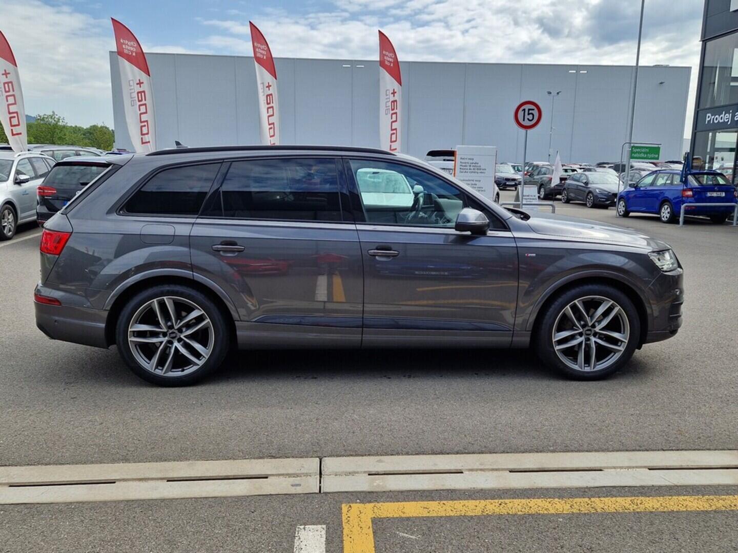 O619V07123_12.webp_Q7 S-line 3.0 TDI 200 kW automat, DPH