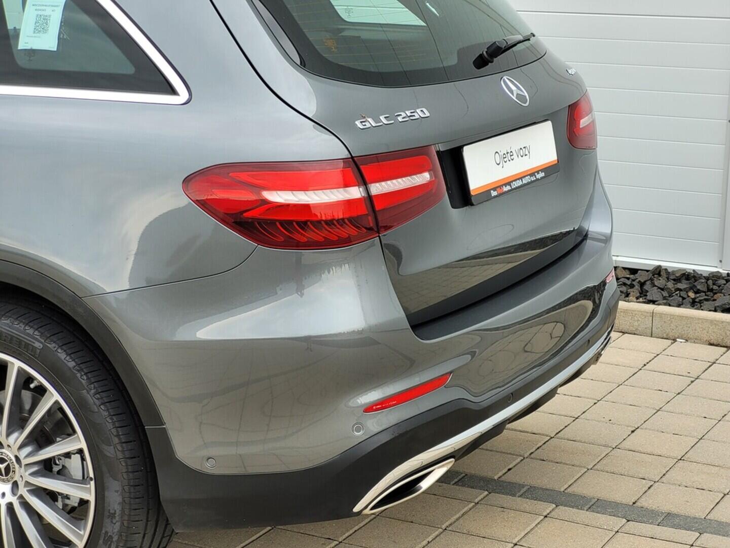 O619V07128_32.webp_GLC 250 4Matic 2.0  155 kW automat