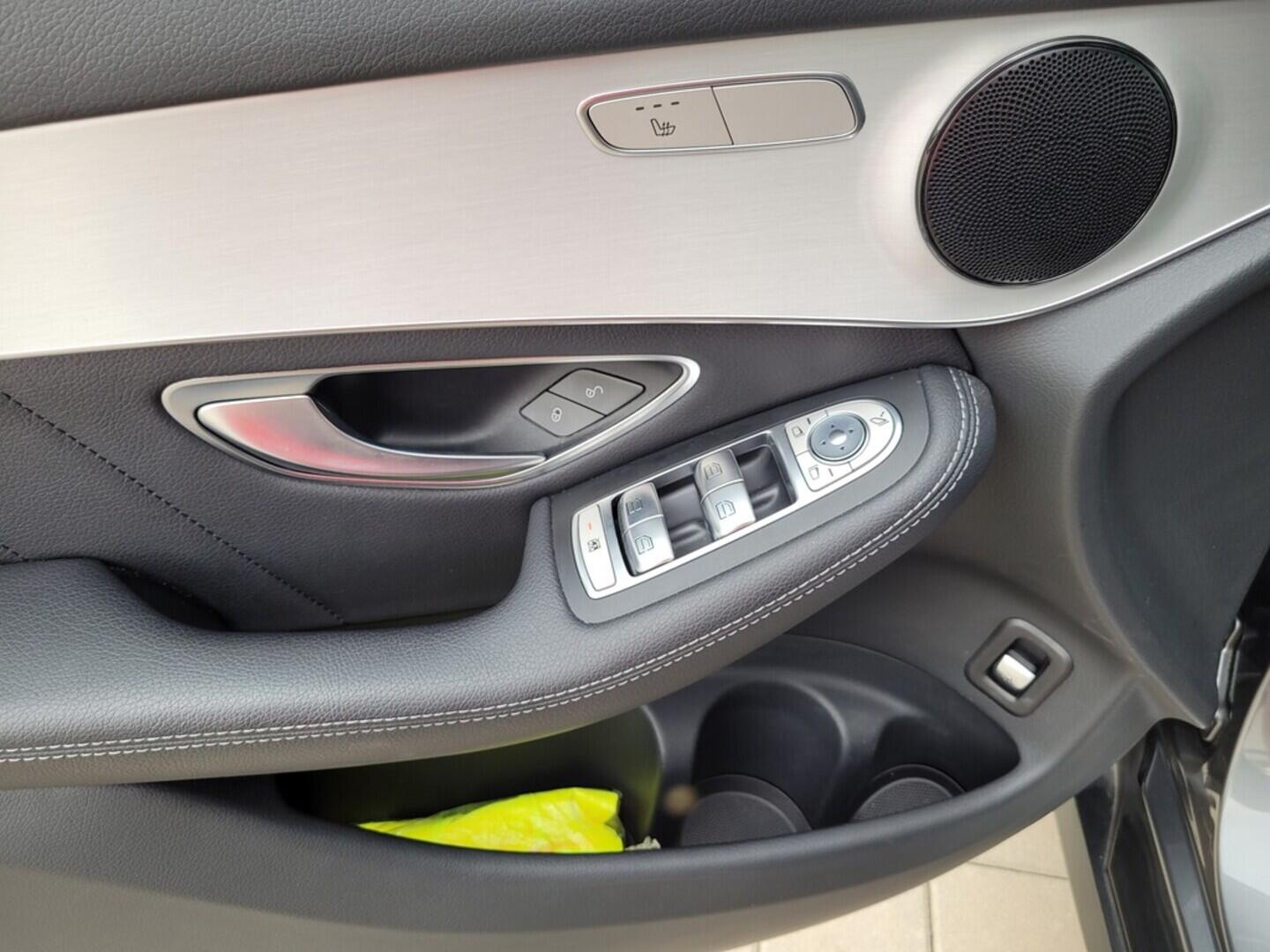 O619V07128_35.webp_GLC 250 4Matic 2.0  155 kW automat
