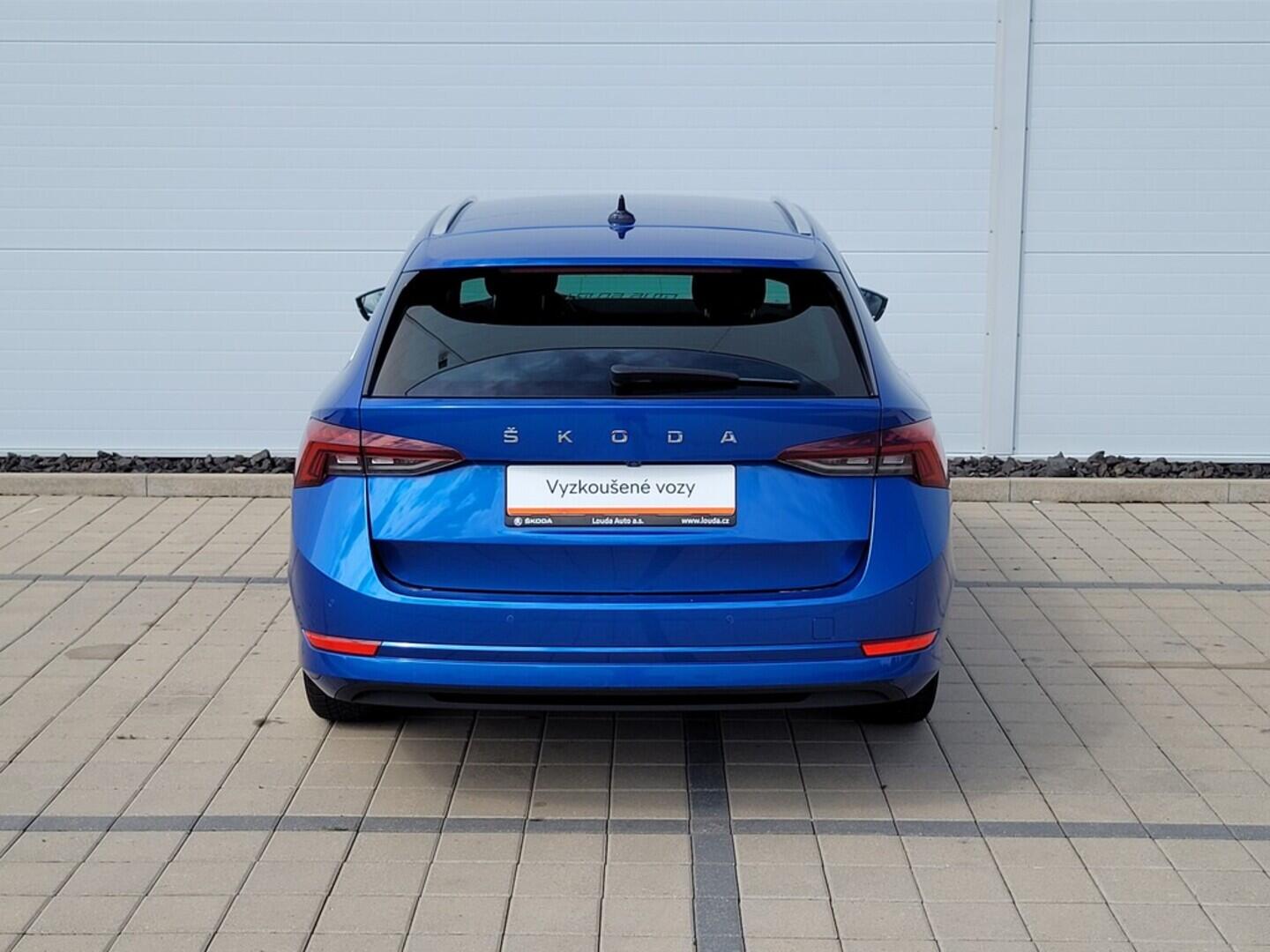 O619V07132_15.webp_OCTAVIA Style 1.5 TSI 110 kW manuál, DPH