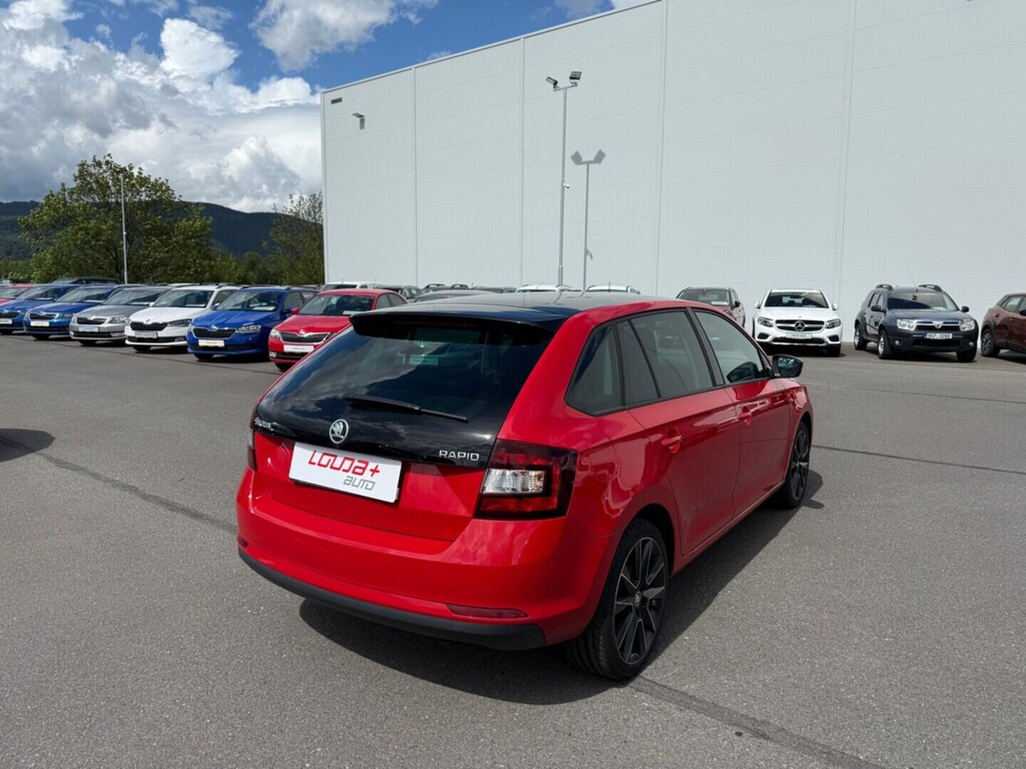 O619V07140_12.webp_RAPID Ambition 1.2 TSI 63 kW manuál