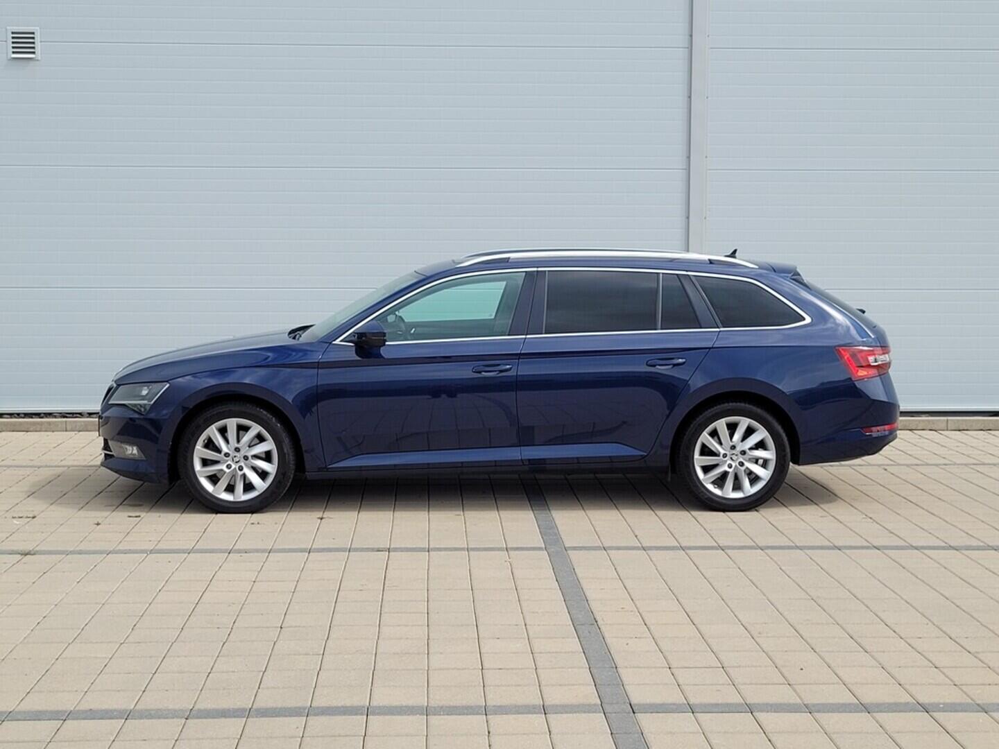 O619V07141_17.webp_SUPERB Style 2.0 TDI 110 kW manuál
