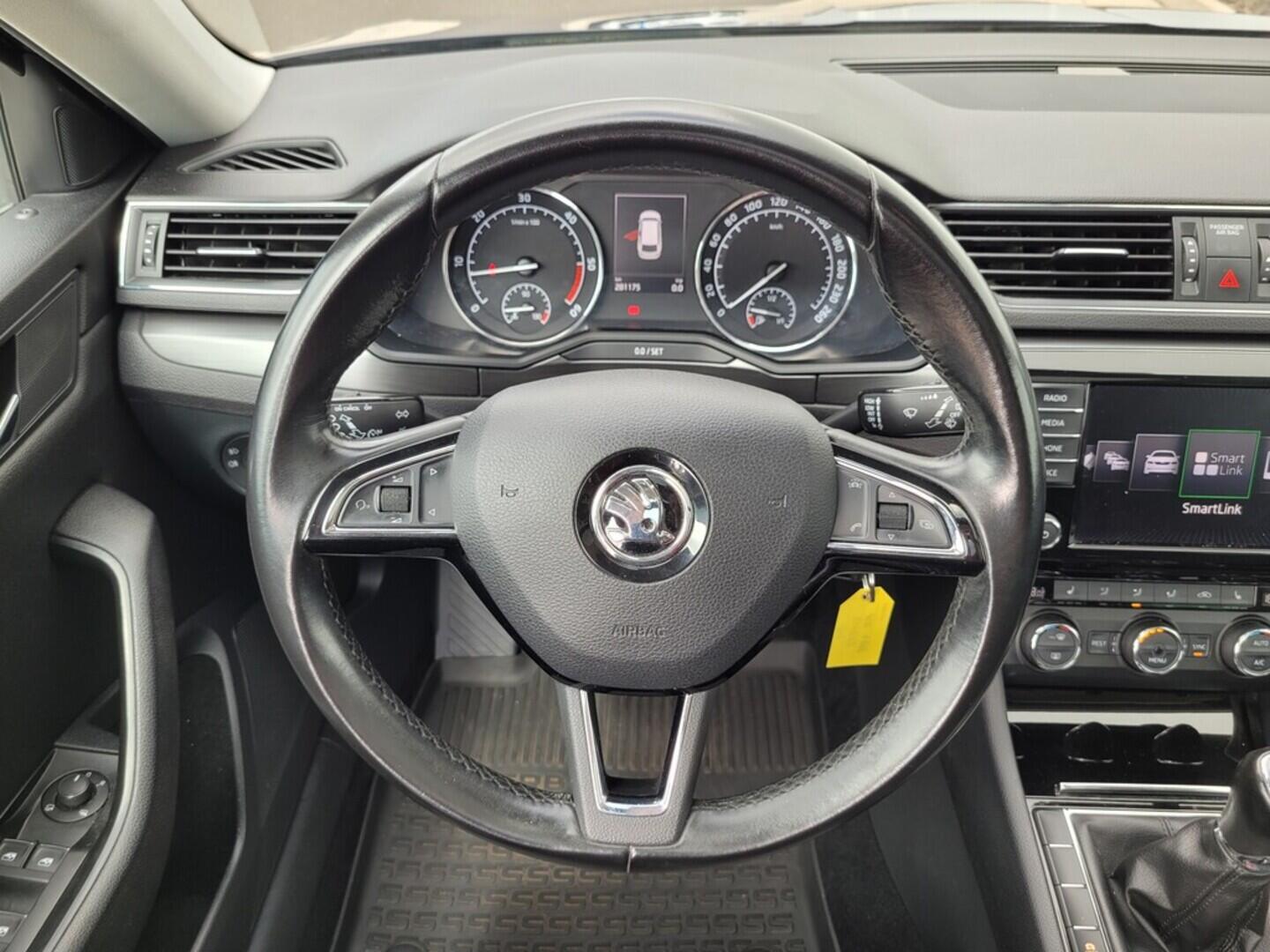 O619V07141_20.webp_SUPERB Style 2.0 TDI 110 kW manuál