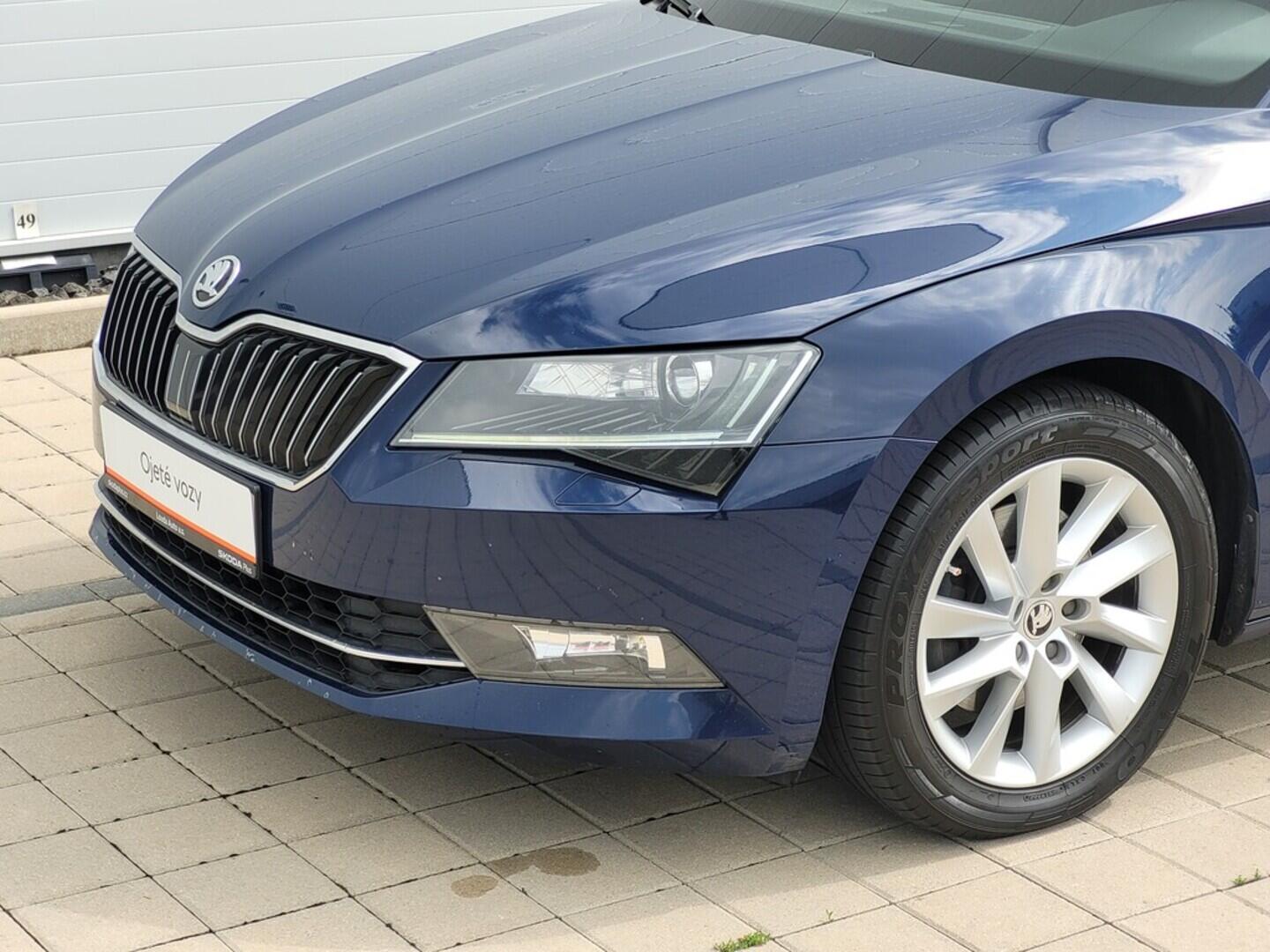 O619V07141_34.webp_SUPERB Style 2.0 TDI 110 kW manuál