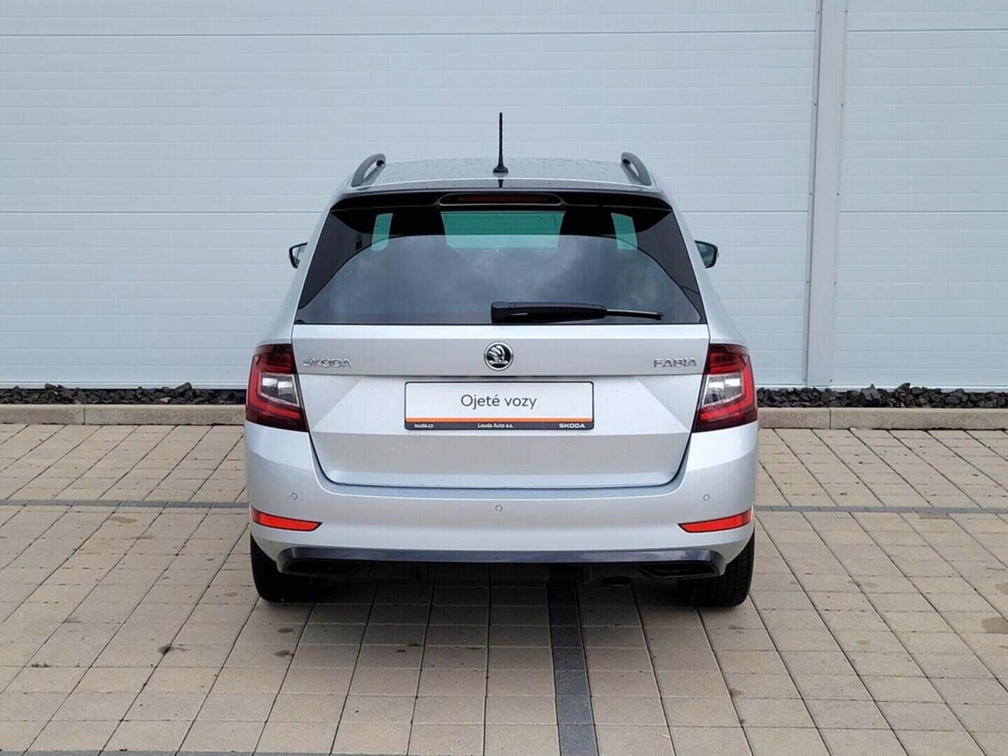 O619V07145_15.webp_FABIA Monte Carlo 1.0 TSI 70 kW manuál, DPH