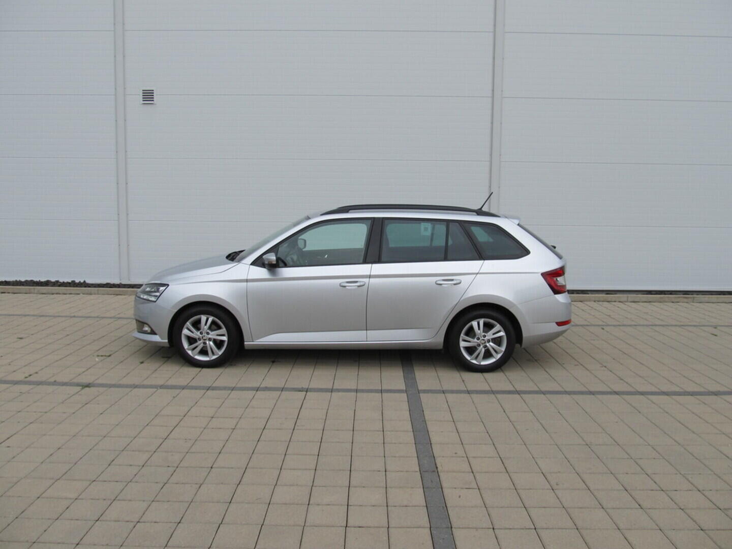 O619V07146_12.webp_FABIA Style Plus 1.0 TSI 70 kW manuál, DPH