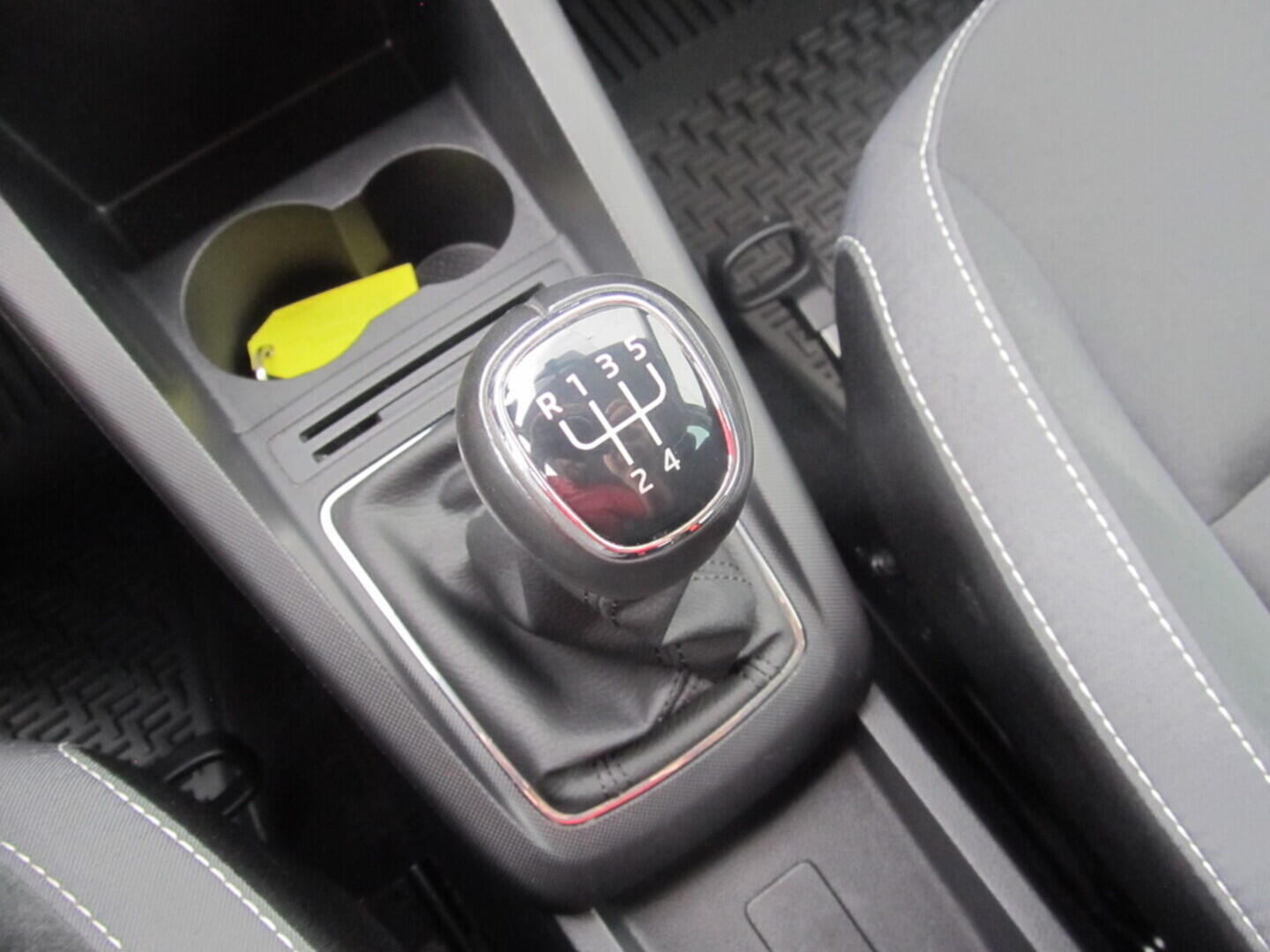 O619V07146_26.webp_FABIA Style Plus 1.0 TSI 70 kW manuál, DPH