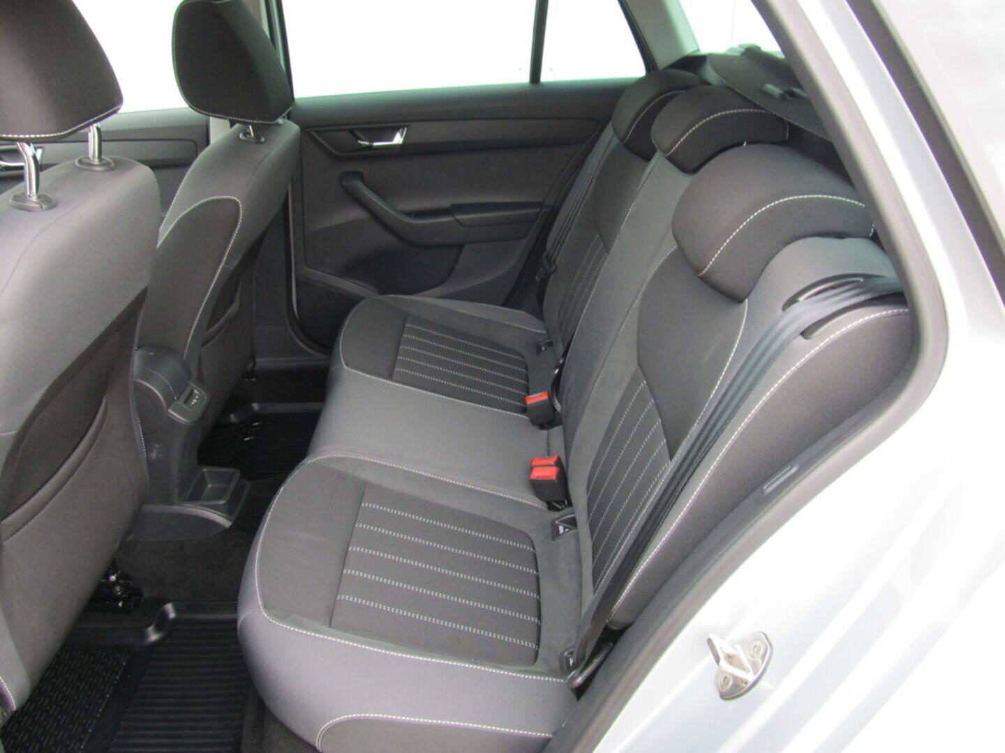 O619V07146_27.webp_FABIA Style Plus 1.0 TSI 70 kW manuál, DPH