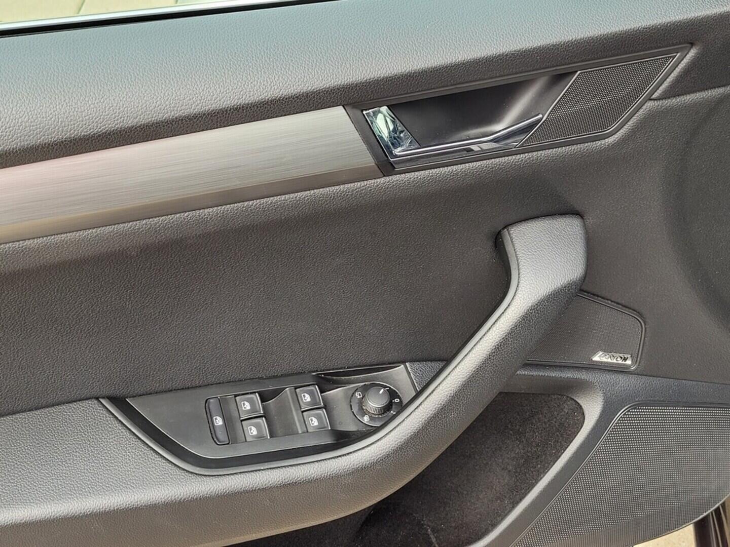 O619V07149_39.webp_SUPERB Style 2.0 TDI 110 kW manuál