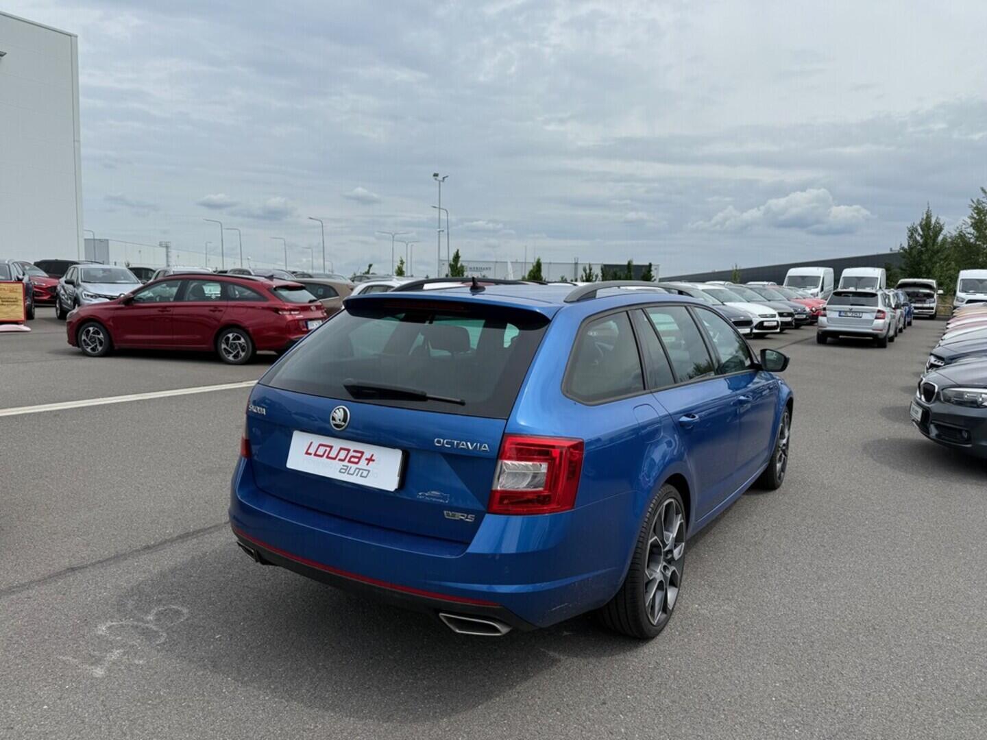 O619V07150_12.webp_OCTAVIA RS 2.0 TDI 135 kW automat