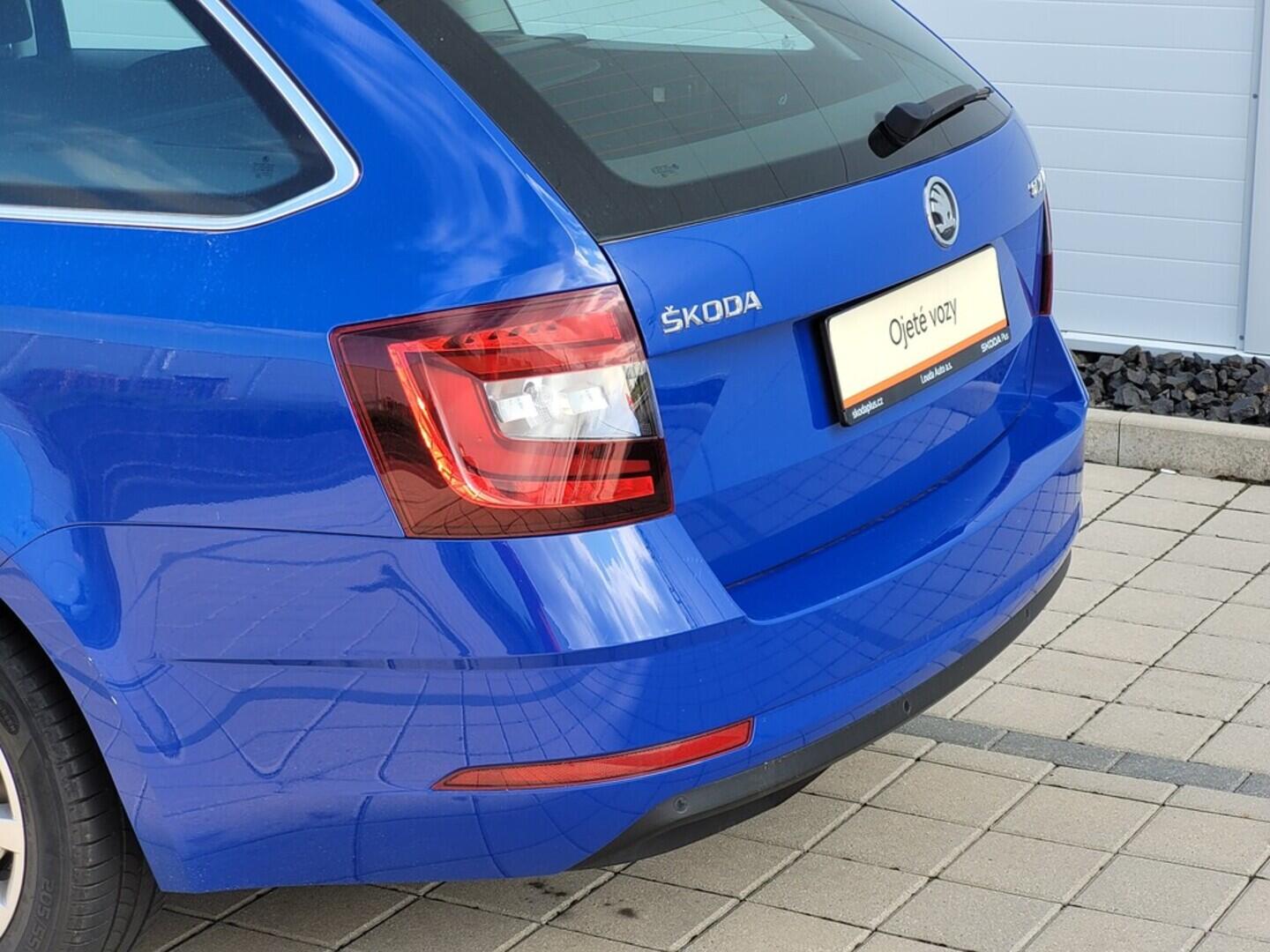 O619V07152_33.webp_OCTAVIA Style 2.0 TDI 110 kW manuál, DPH
