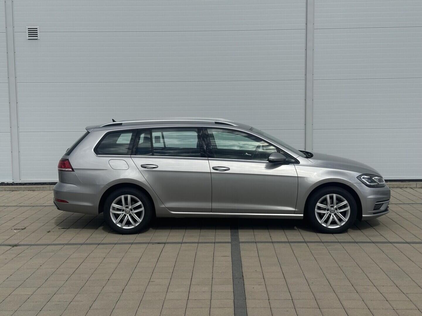 O619V07154_13.webp_GOLF Highline 1.5 TSI 110 kW manuál