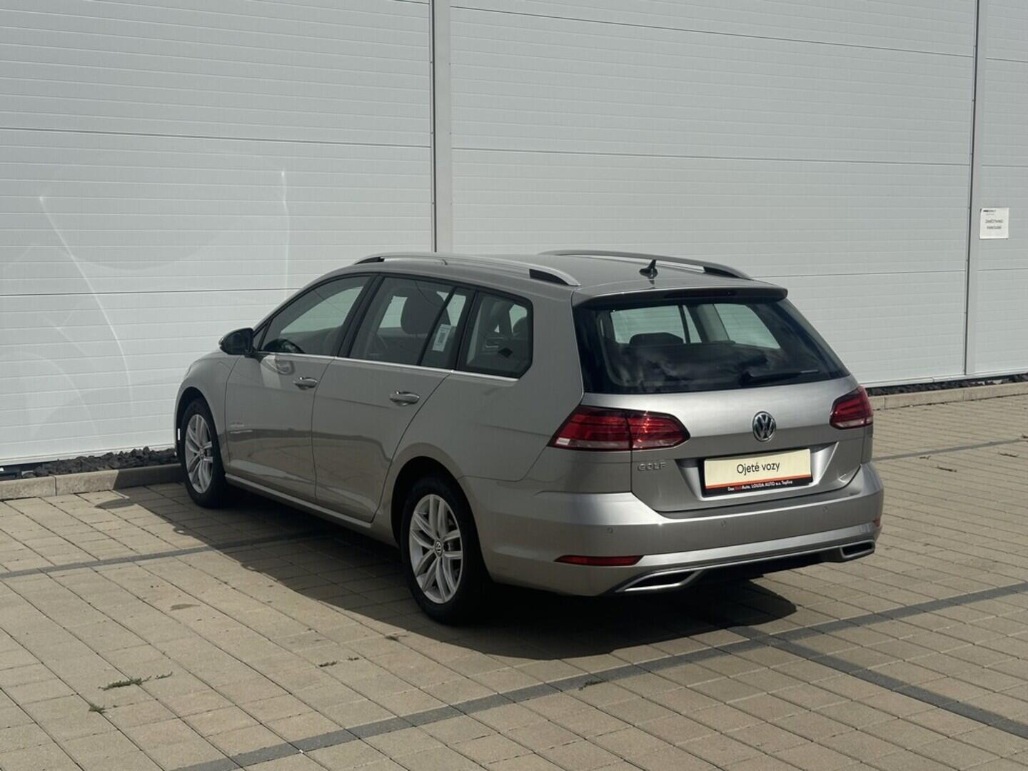 O619V07154_16.webp_GOLF Highline 1.5 TSI 110 kW manuál