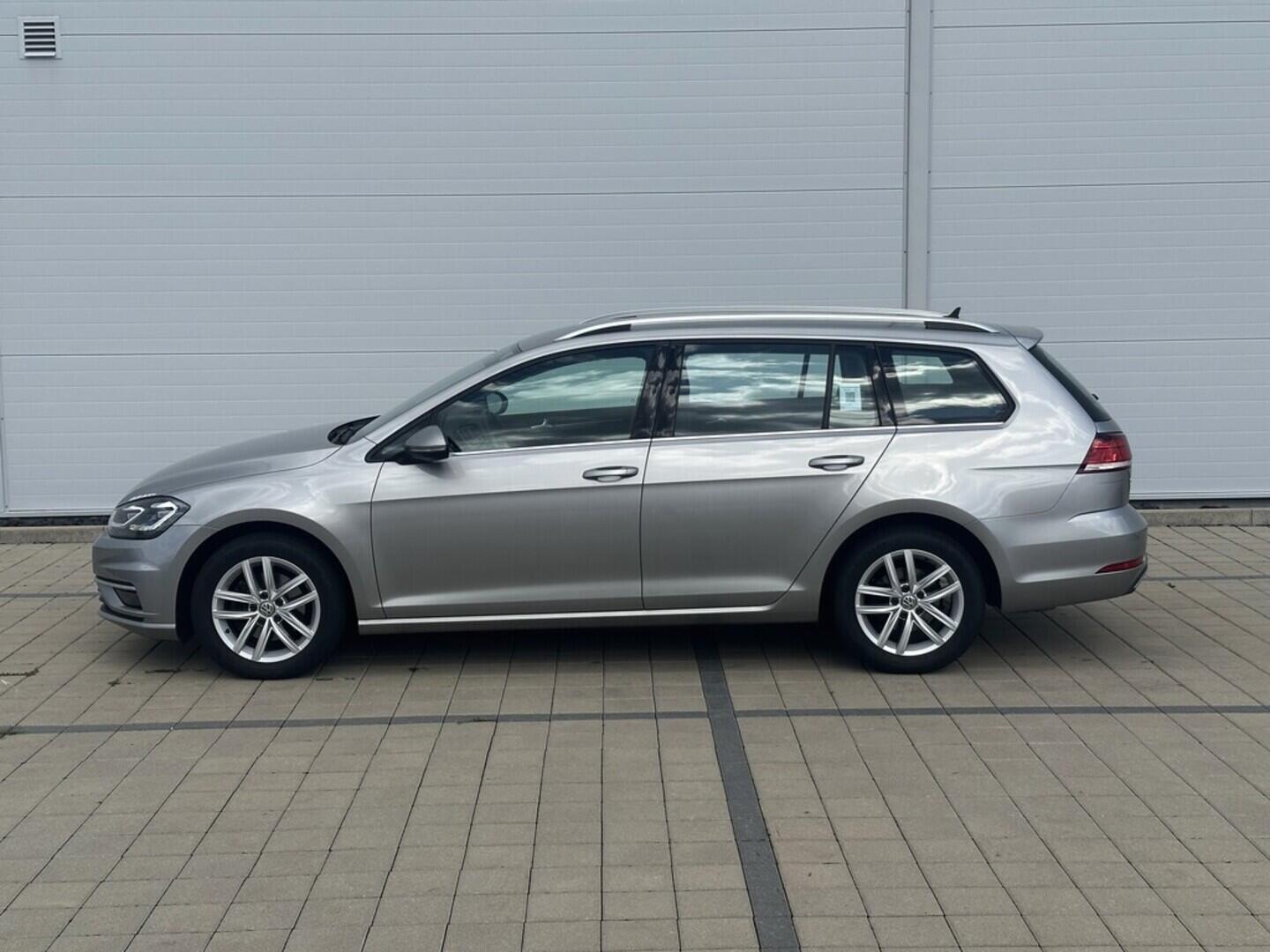 O619V07154_17.webp_GOLF Highline 1.5 TSI 110 kW manuál