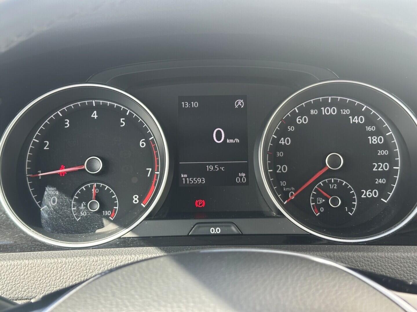 O619V07154_19.webp_GOLF Highline 1.5 TSI 110 kW manuál