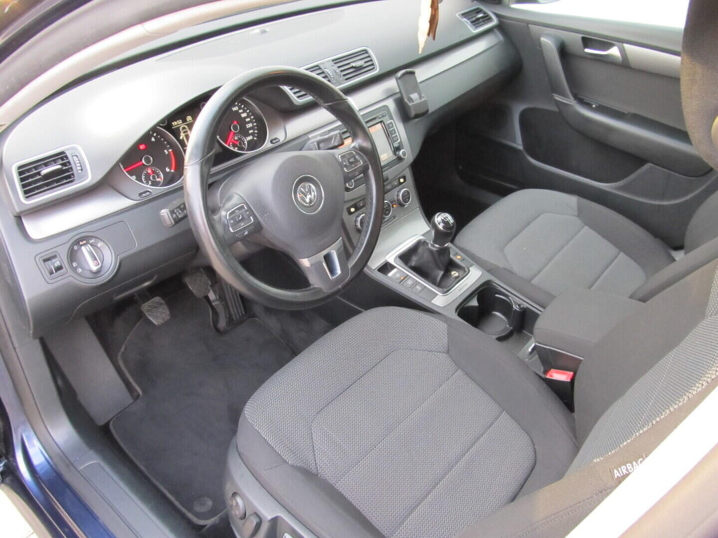 O619V07162_20.webp_PASSAT VARIANT Comfortline 4Motion 2.0 TDI 103 kW manuál