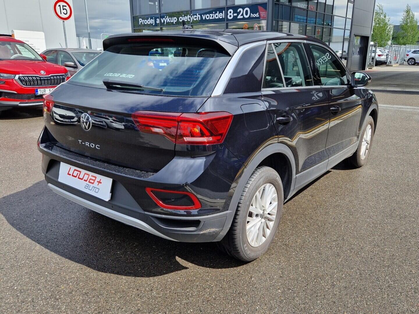 O619V07164_11.webp_T-ROC Limited 1.0 TSI 85 kW manuál