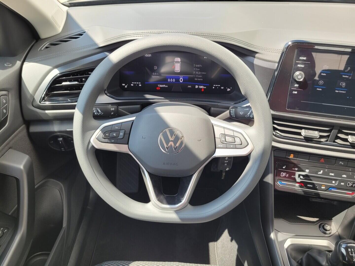 O619V07164_20.webp_T-ROC Limited 1.0 TSI 85 kW manuál