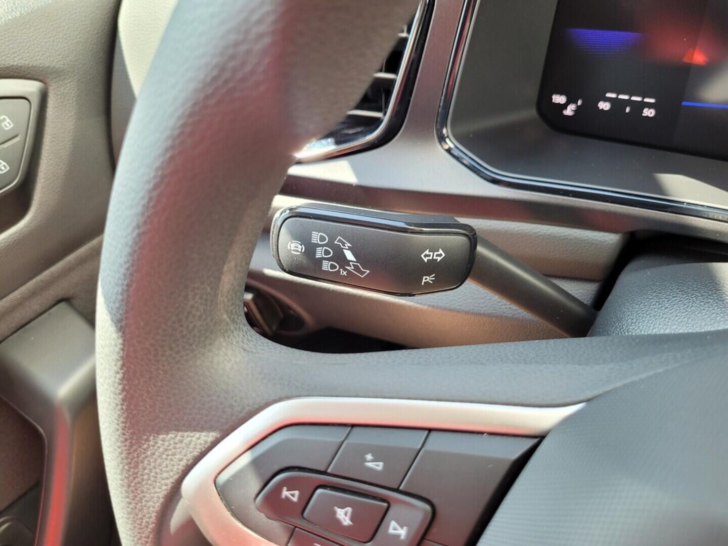 O619V07164_24.webp_T-ROC Limited 1.0 TSI 85 kW manuál