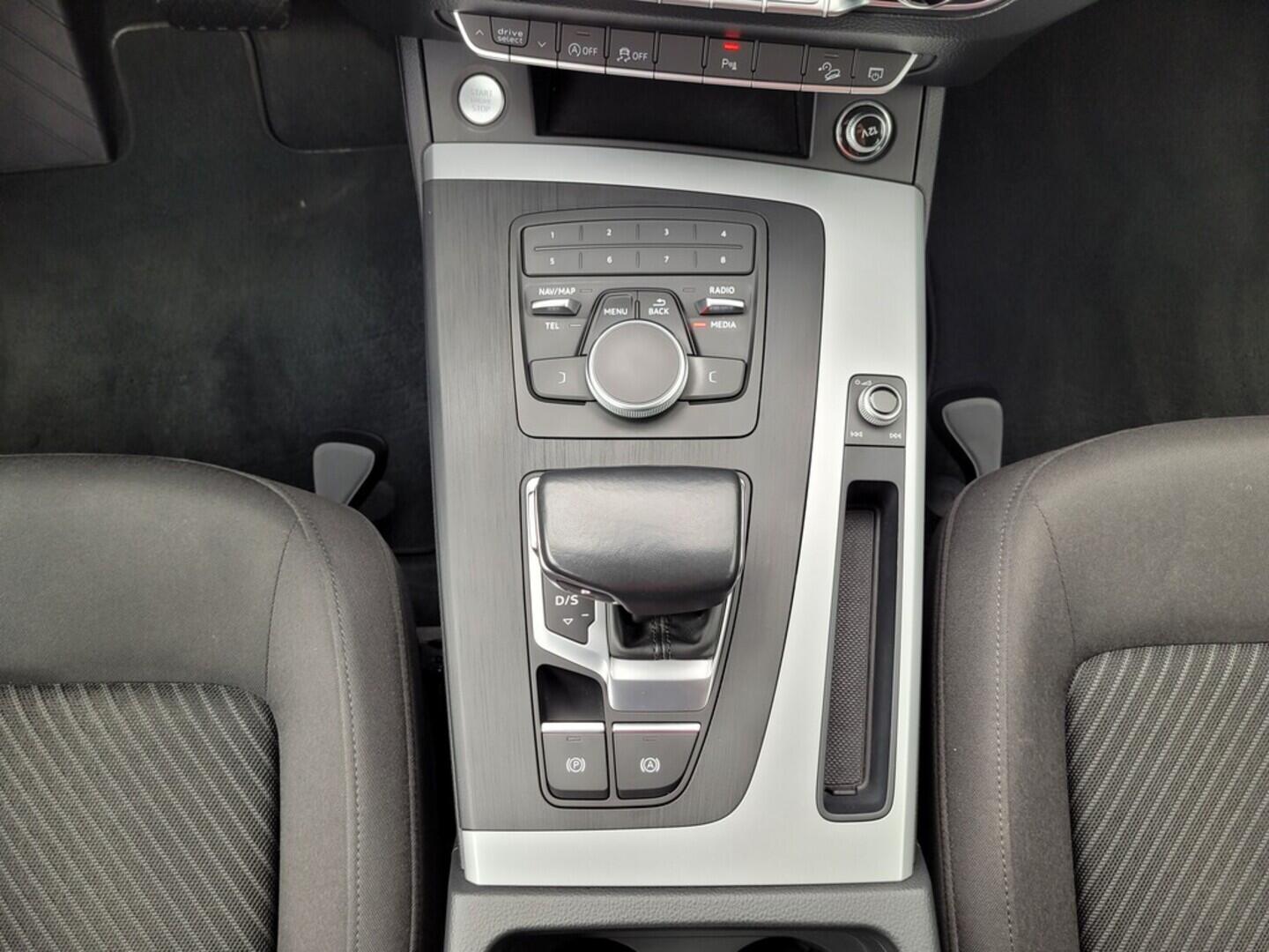O619V07174_23.webp_Q5 35 TDI quattro S tronic 2.0 TDI 120 kW automat, DPH