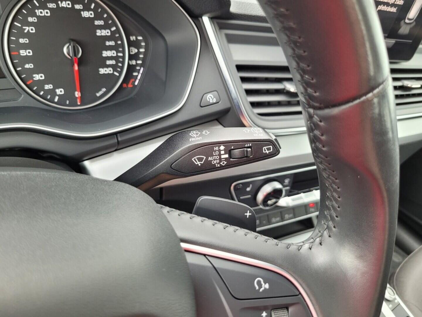 O619V07174_25.webp_Q5 35 TDI quattro S tronic 2.0 TDI 120 kW automat, DPH