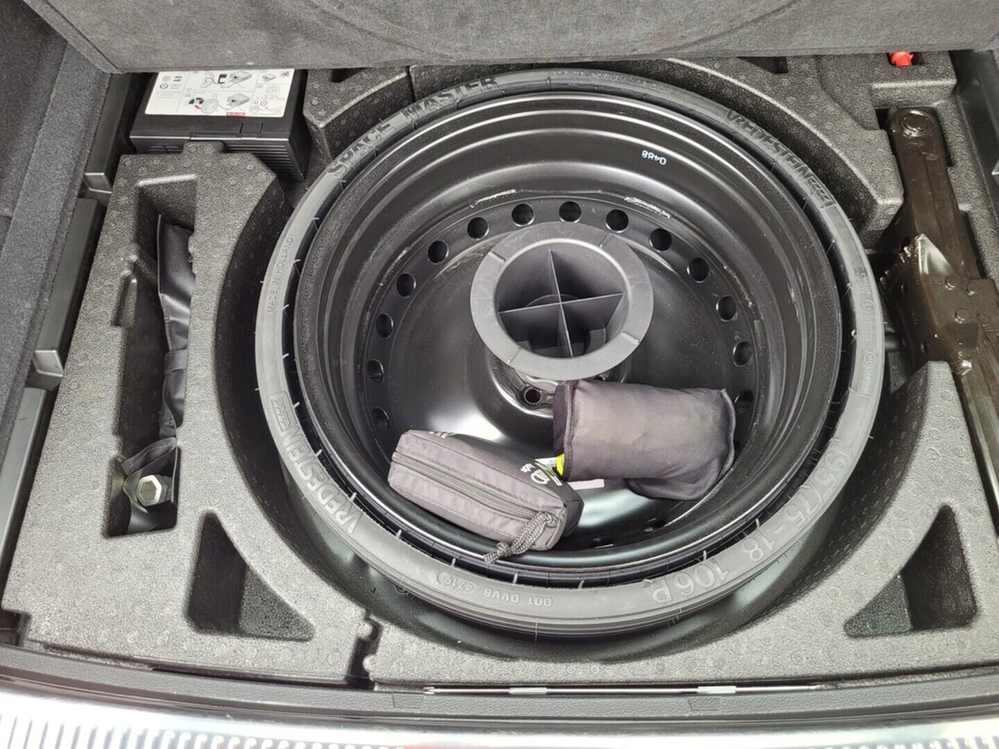 O619V07174_31.webp_Q5 35 TDI quattro S tronic 2.0 TDI 120 kW automat, DPH
