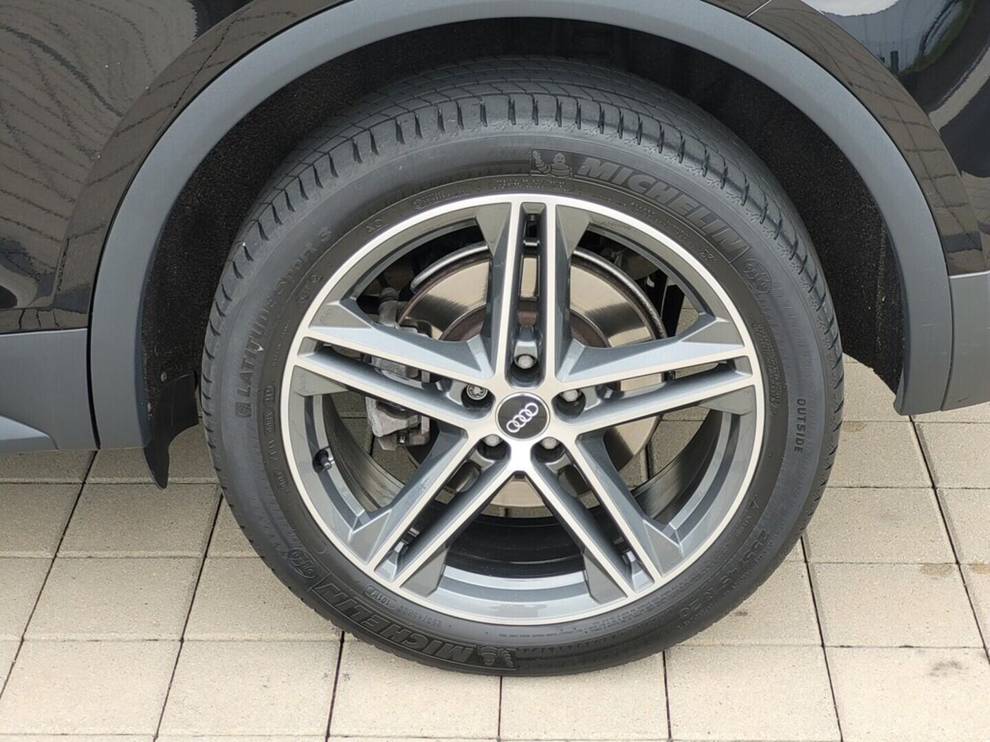 O619V07174_33.webp_Q5 35 TDI quattro S tronic 2.0 TDI 120 kW automat, DPH