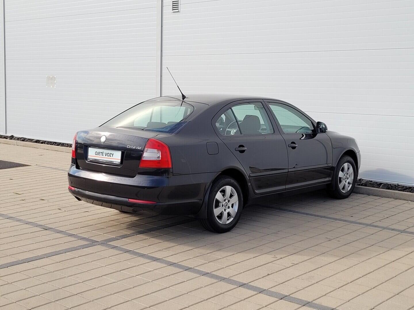 O619V07178_14.webp_OCTAVIA Elegance 1.6 TDI 77 kW manuál