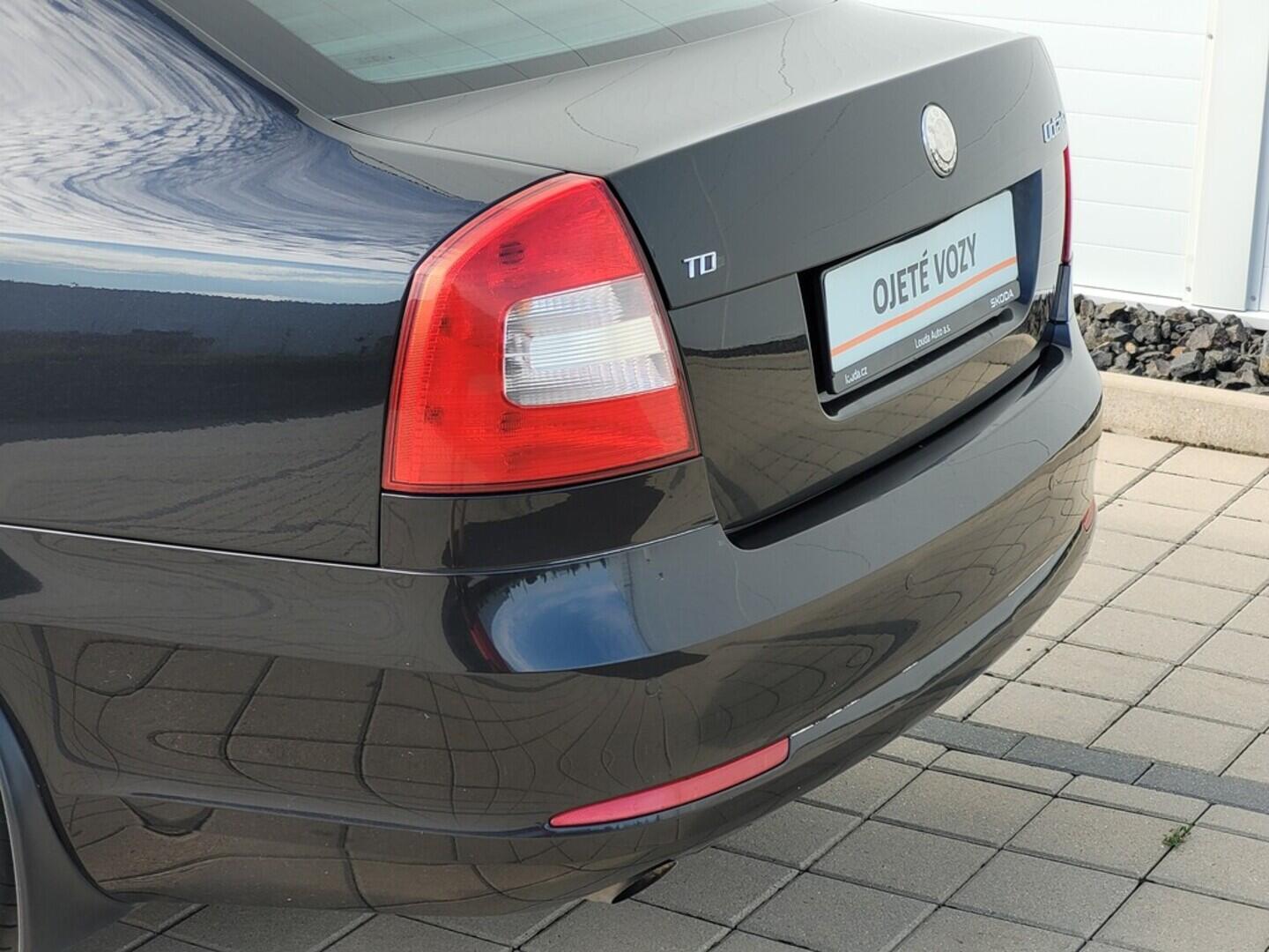 O619V07178_31.webp_OCTAVIA Elegance 1.6 TDI 77 kW manuál