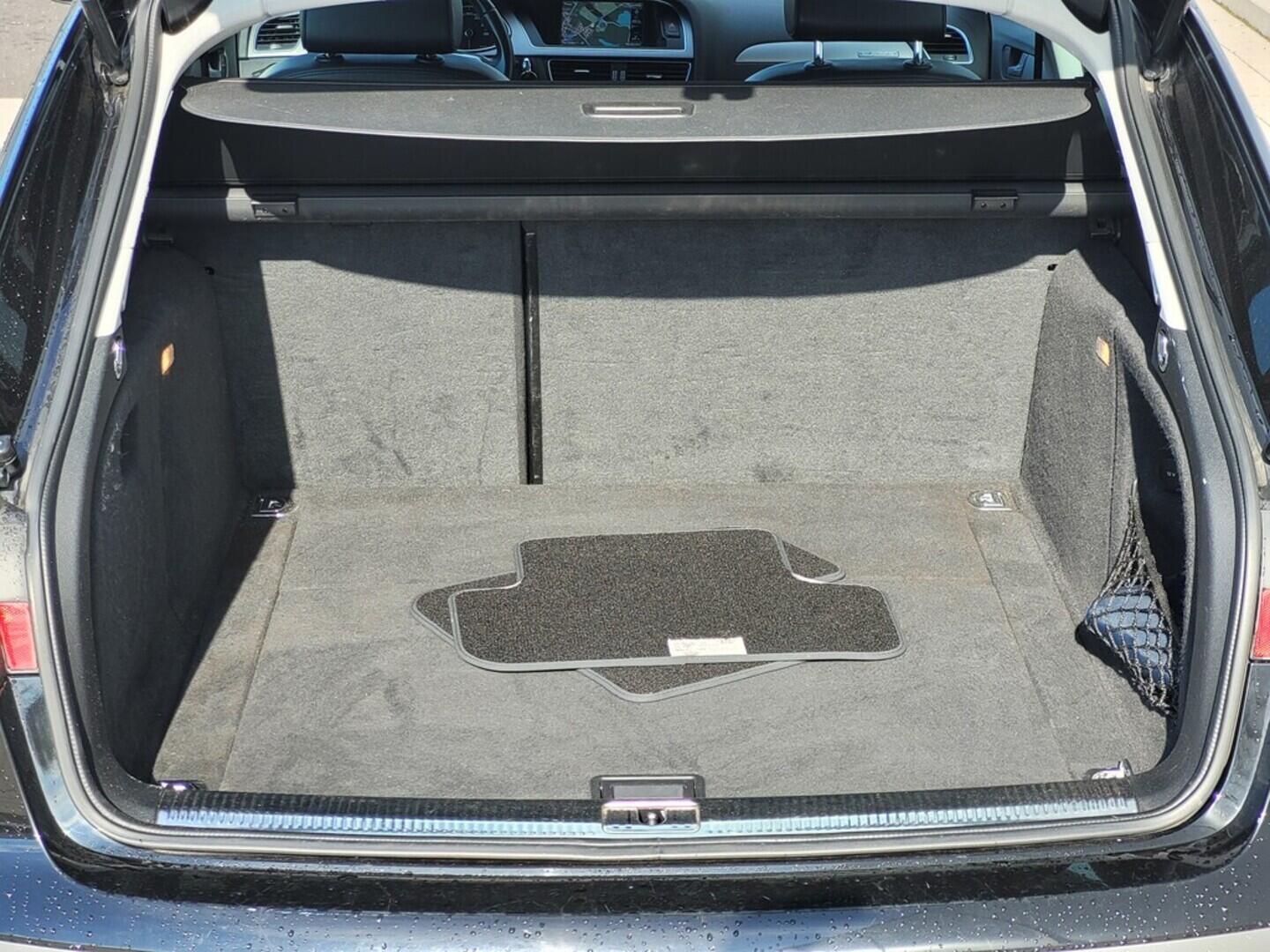 O619V07196_21.webp_A4 ALLROAD QUATTRO  2.0 TDI 140 kW automat, DPH