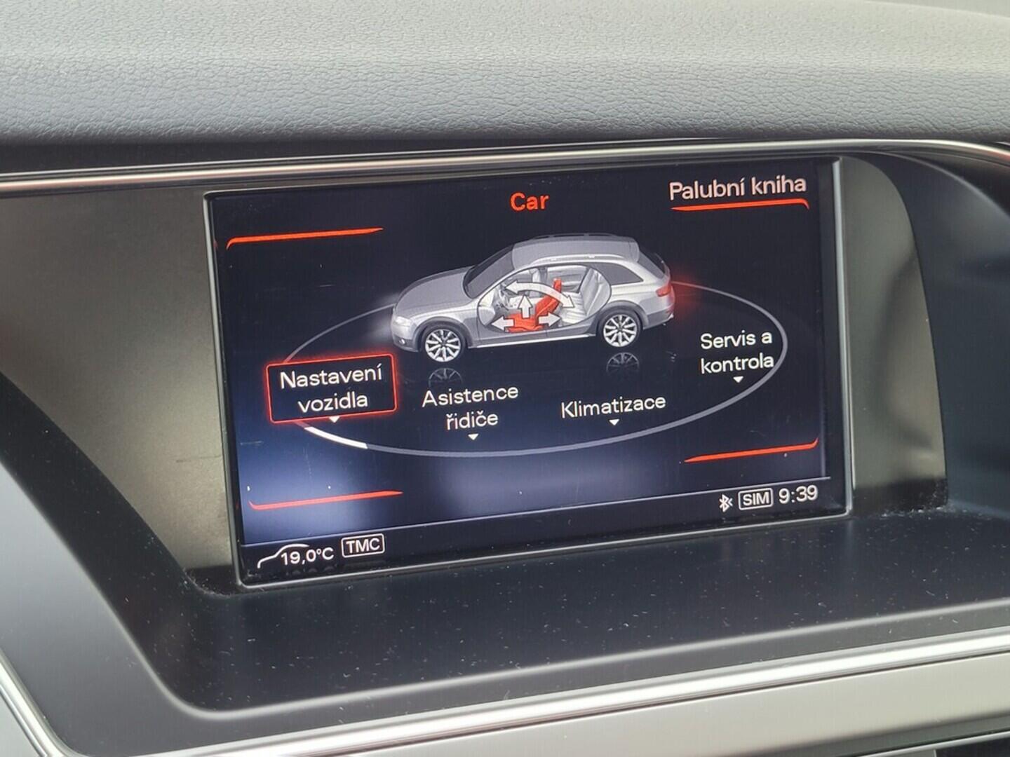 O619V07196_28.webp_A4 ALLROAD QUATTRO  2.0 TDI 140 kW automat, DPH