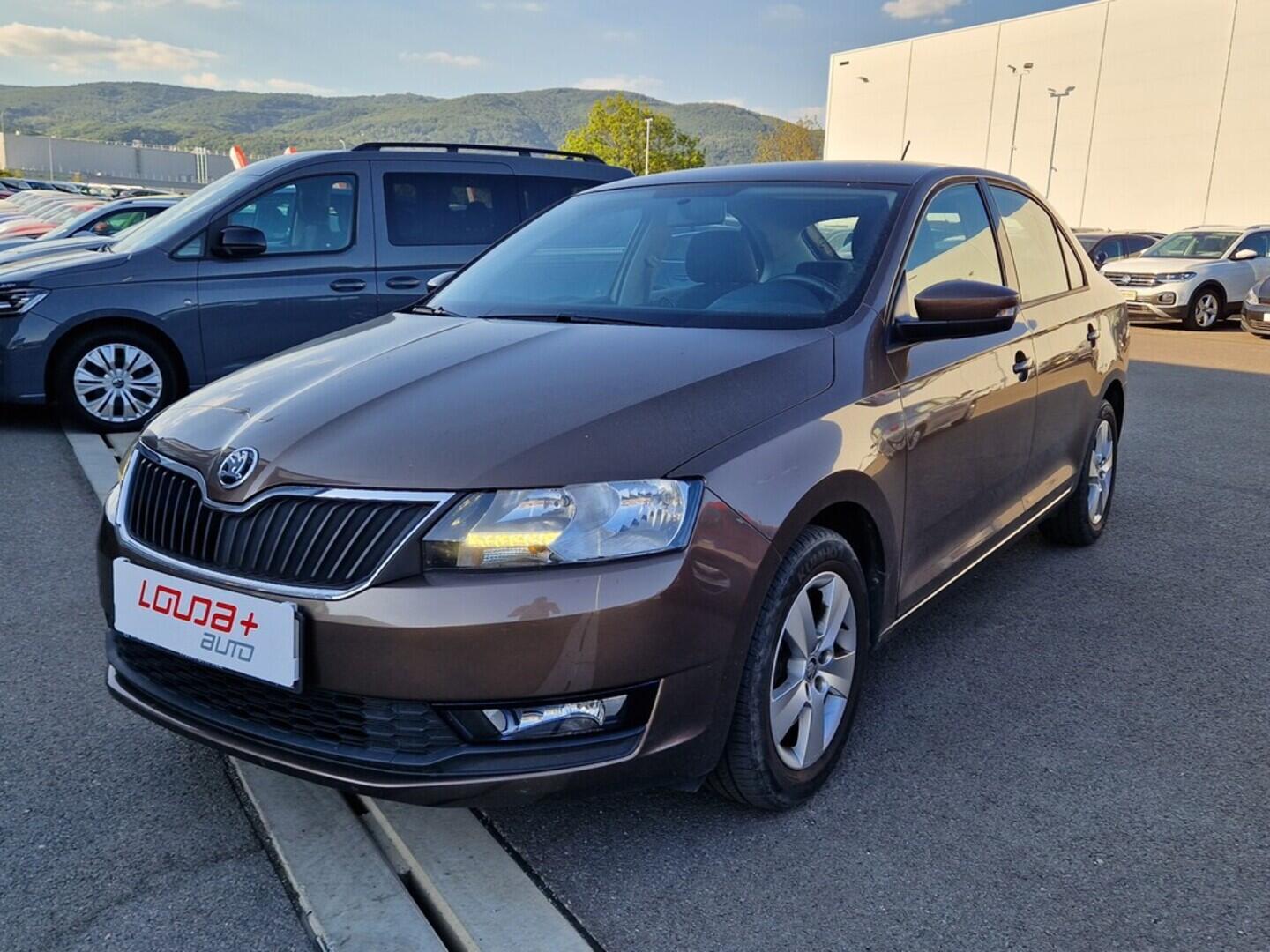 O619V07202_10.webp_RAPID Ambition 1.0 TSI 70 kW manuál