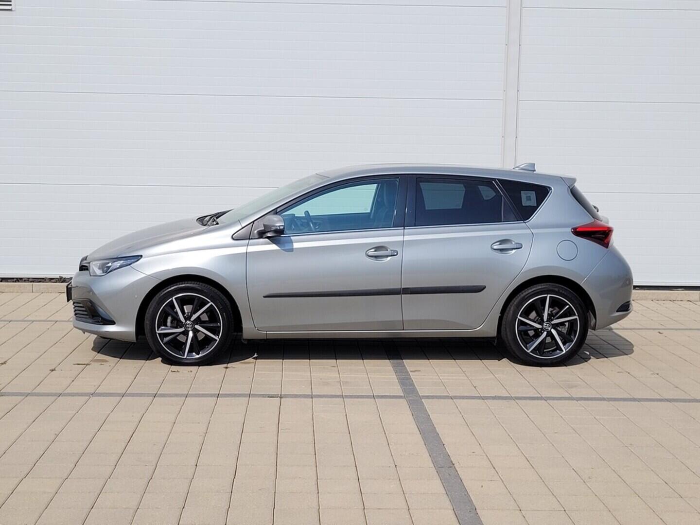 O619V07206_17.webp_AURIS Active Trend 1.6 Valvematic 97 kW manuál
