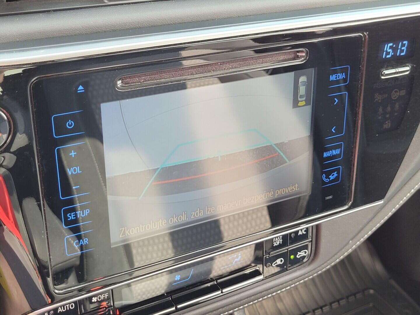 O619V07206_25.webp_AURIS Active Trend 1.6 Valvematic 97 kW manuál