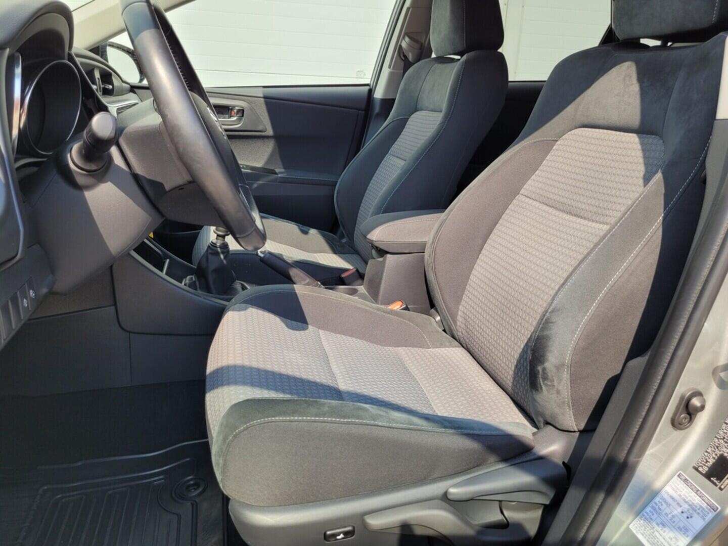 O619V07206_33.webp_AURIS Active Trend 1.6 Valvematic 97 kW manuál