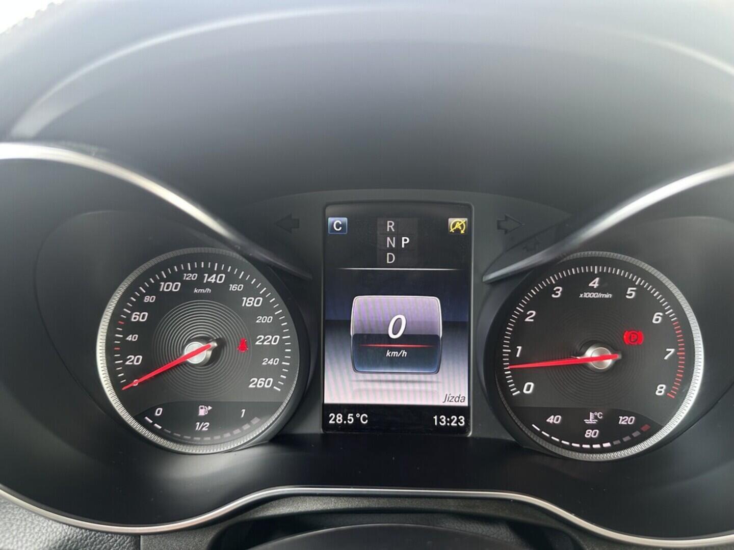 O619V07213_18.webp_GLC 250 4Matic 2.0  155 kW automat, DPH