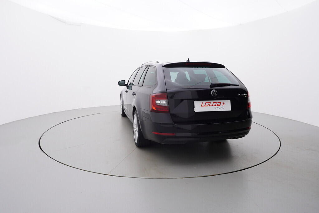 O619V07215_13.webp_OCTAVIA Drive 2.0 TDI 110 kW automat